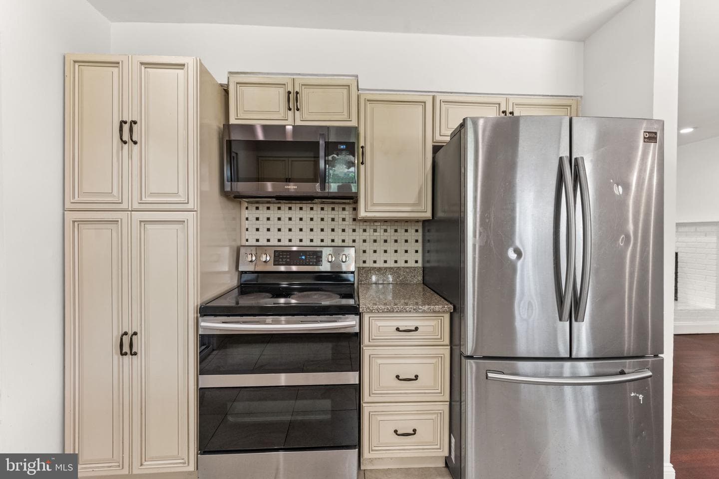 18301 Cabin Road photo 16