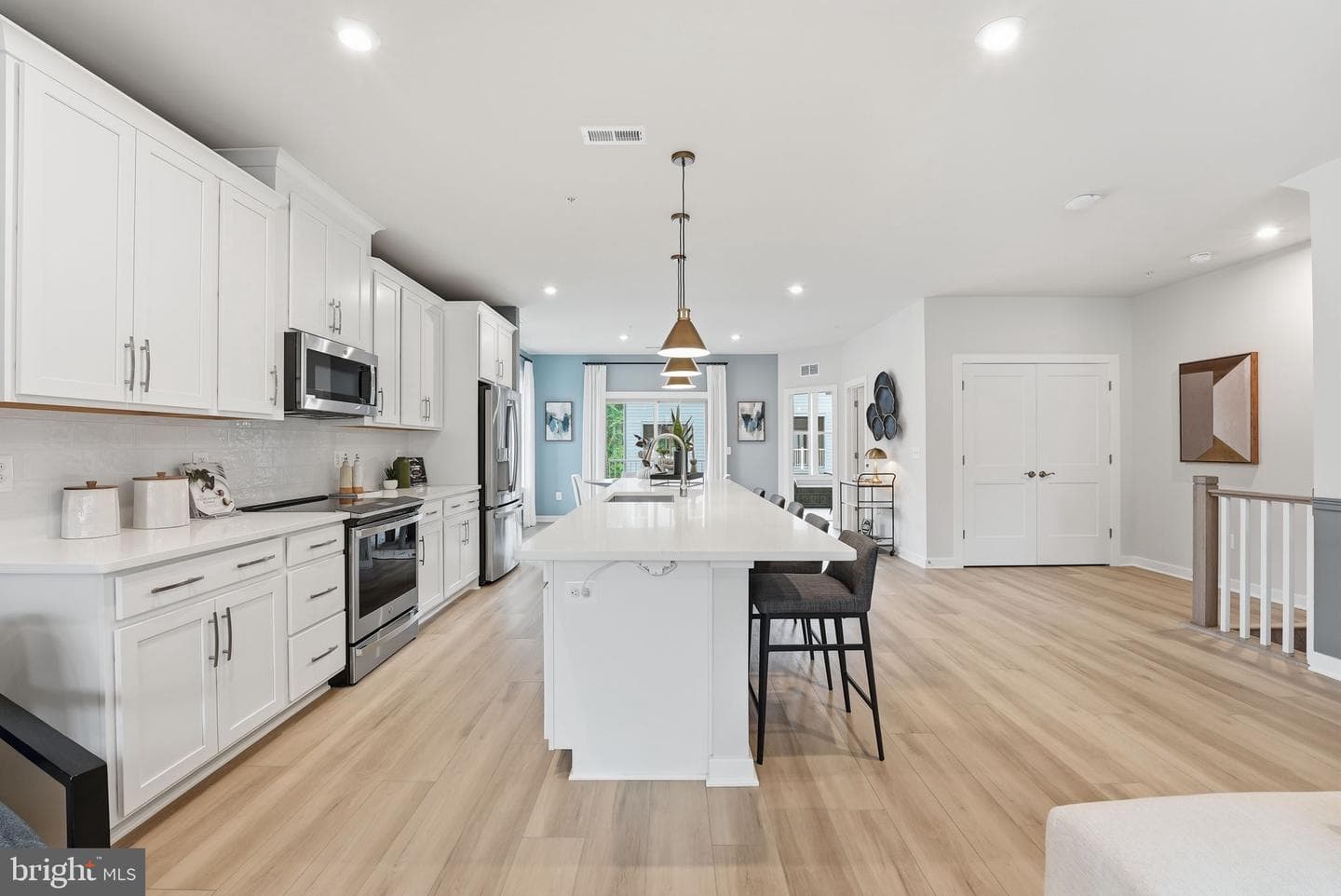 14150 Slate Street photo 4