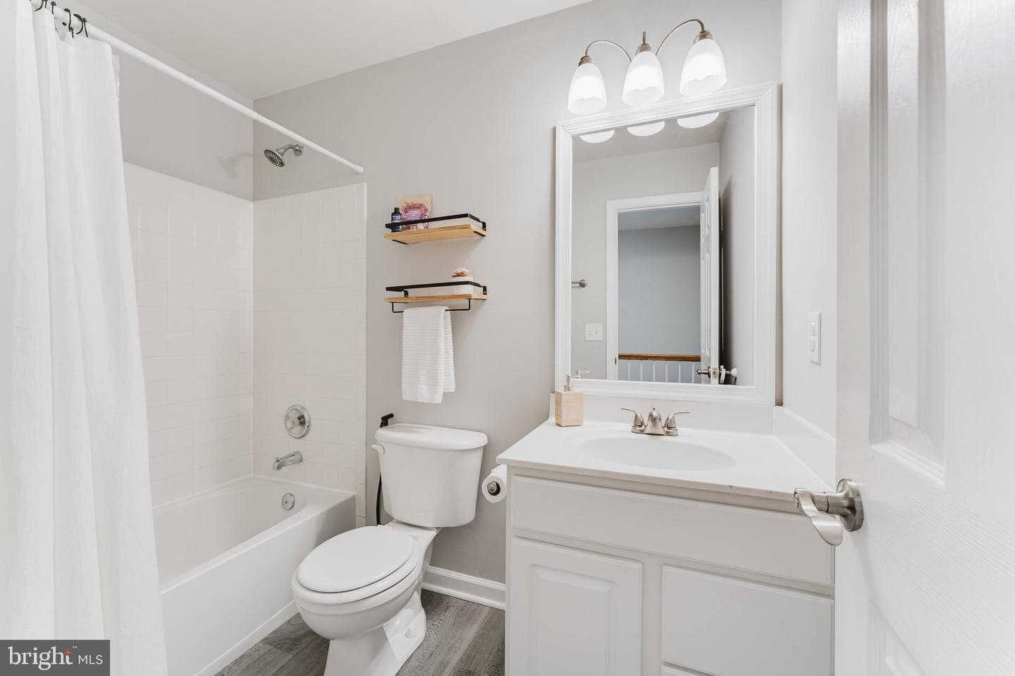 14144 Madrigal Drive photo 33