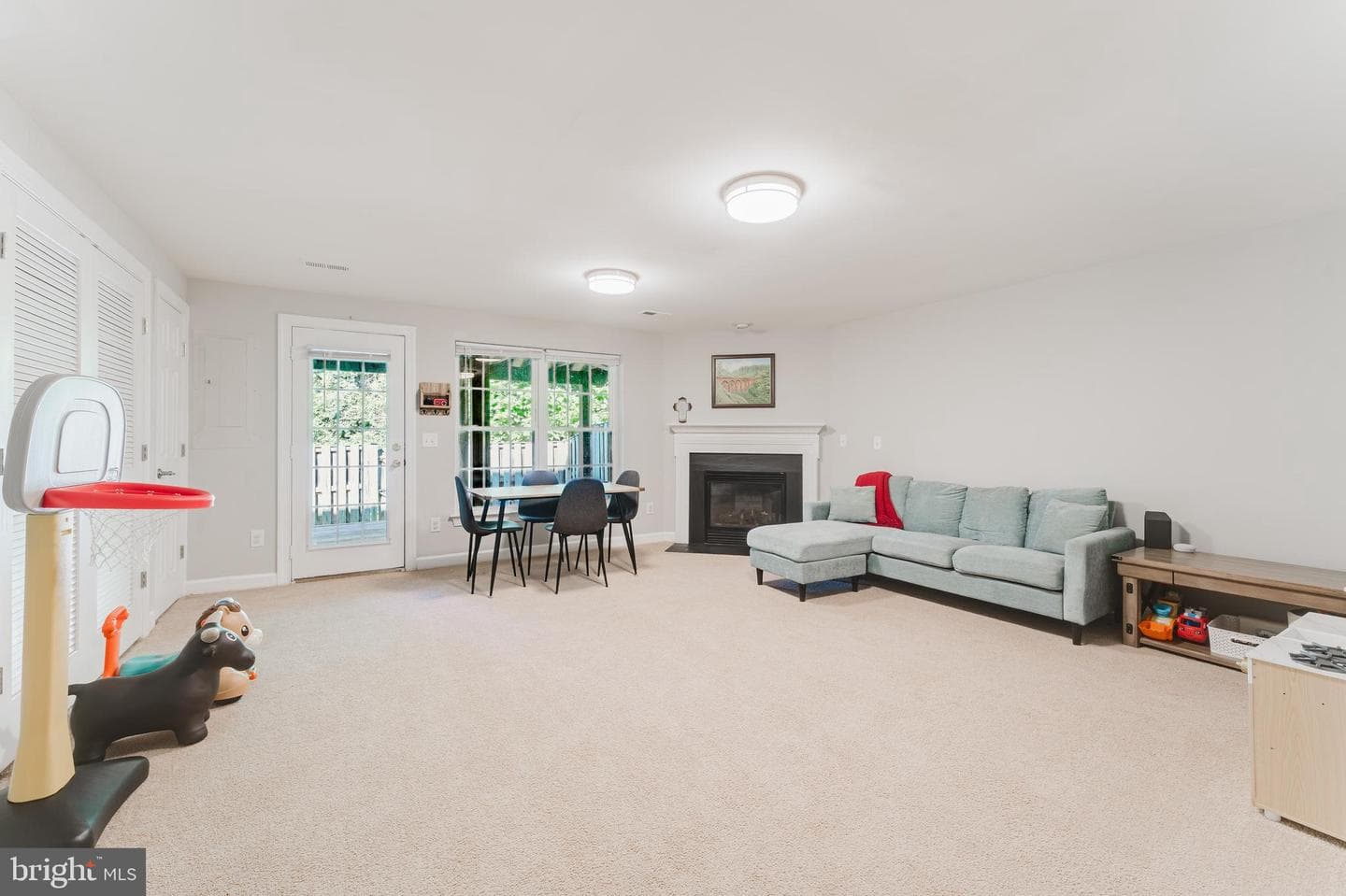 14144 Madrigal Drive photo 37