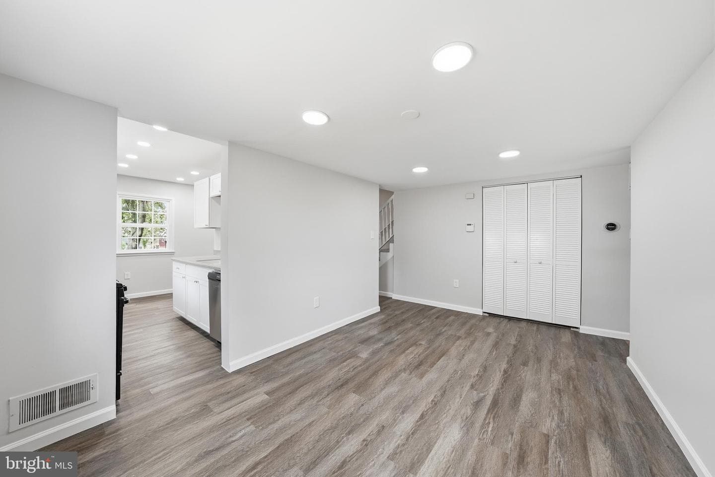 3529 Beale Court photo 9