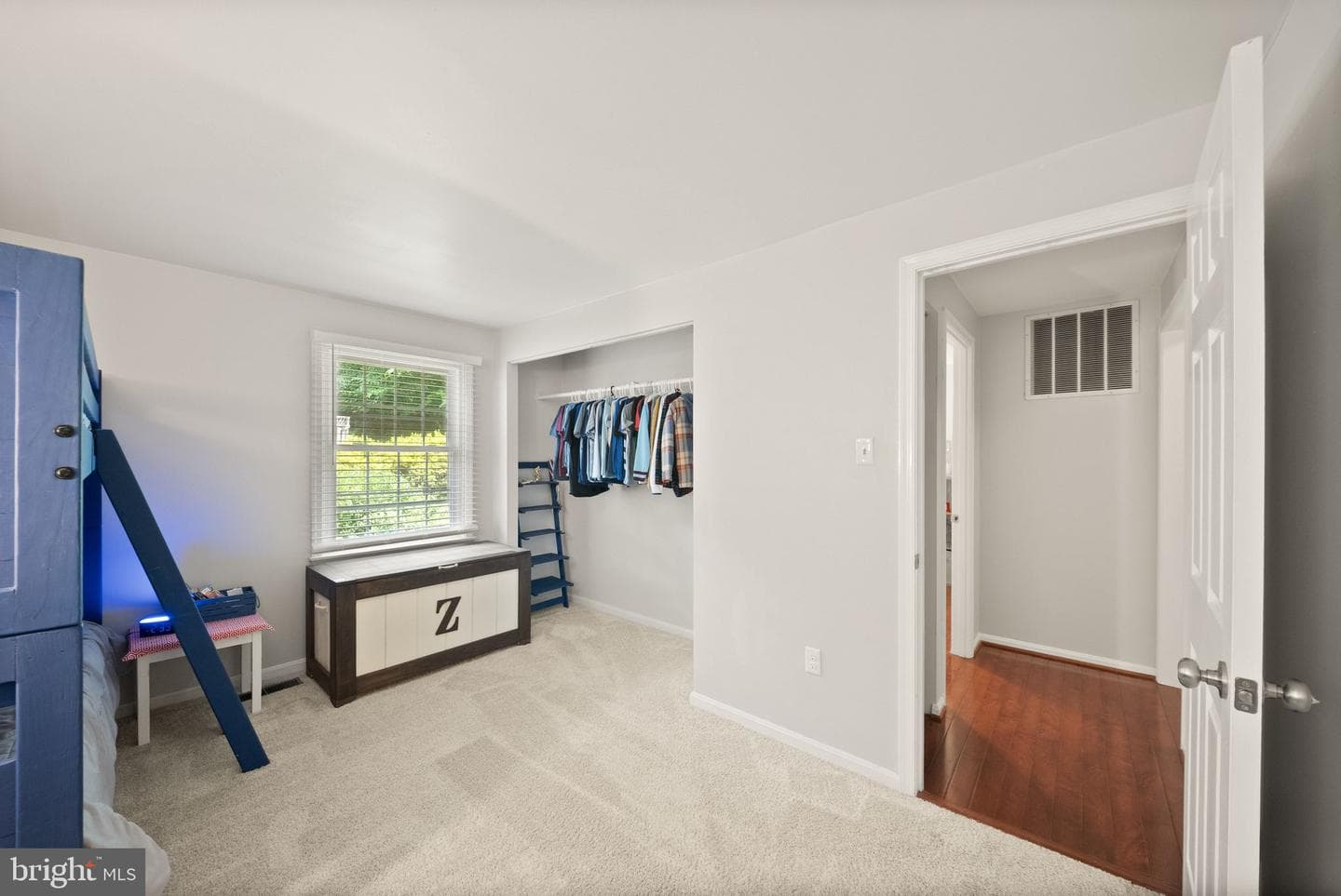 16210 Sheffield Drive photo 20
