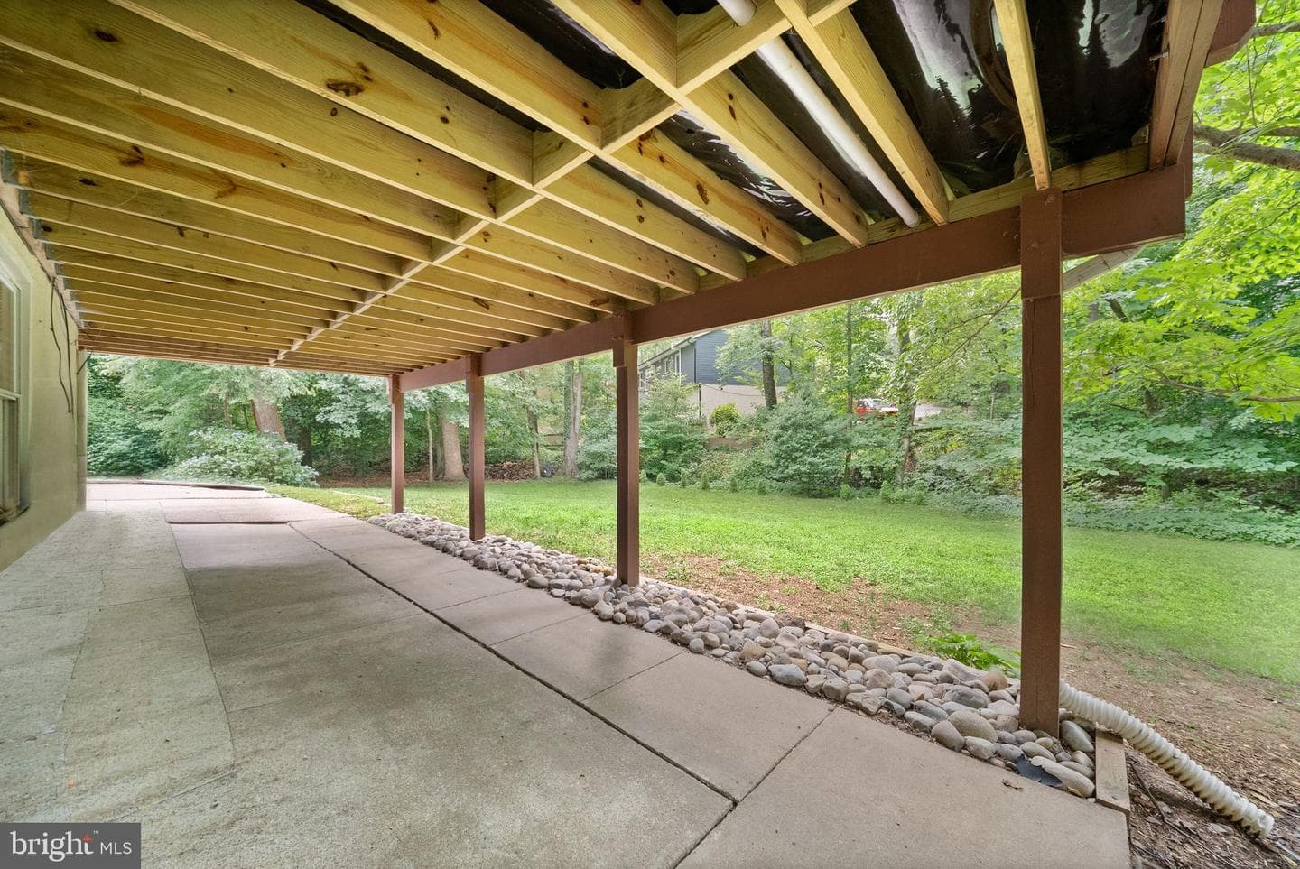 16210 Sheffield Drive photo 38