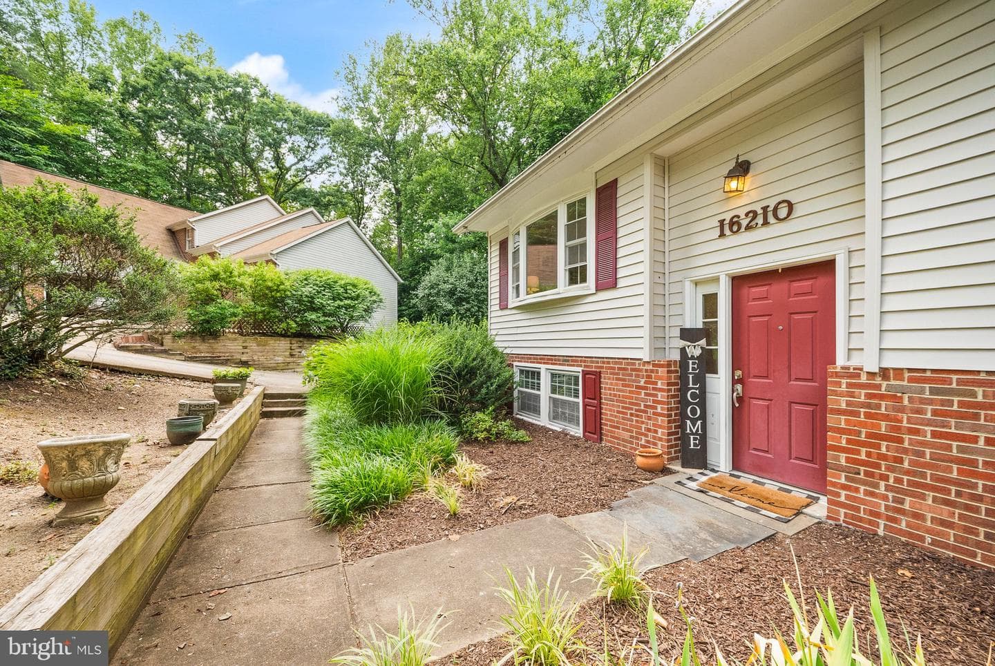 16210 Sheffield Drive photo 46