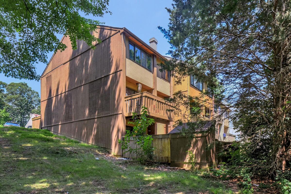 15361 Grist Mill Terrace photo 37