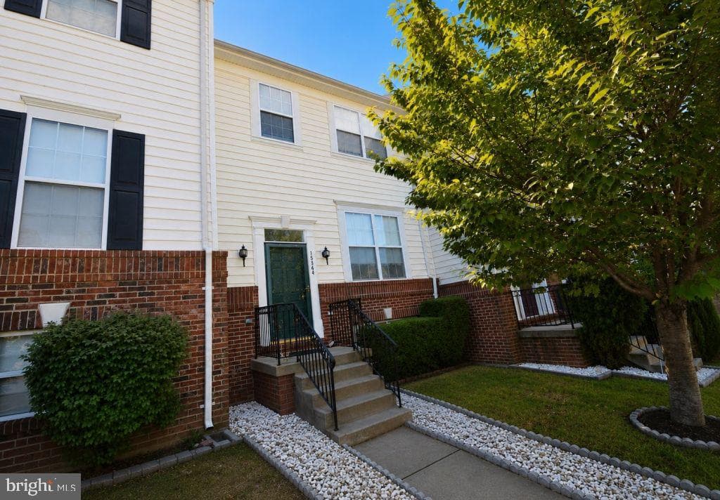 15364 Bronco Way, Woodbridge