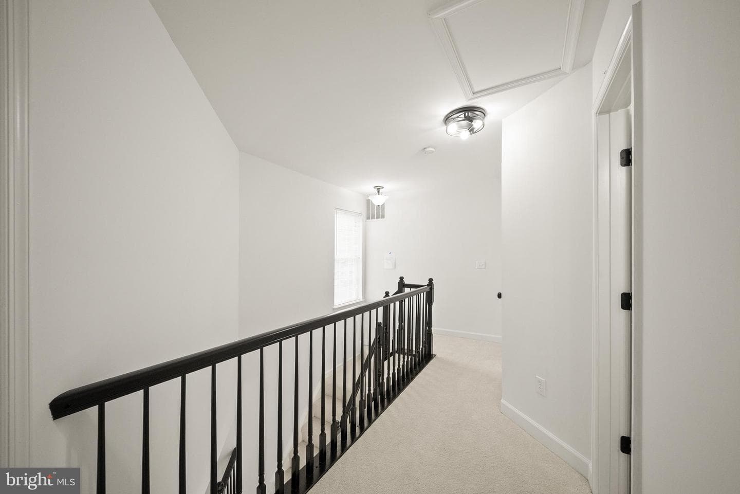 14196 Madrigal Drive photo 32