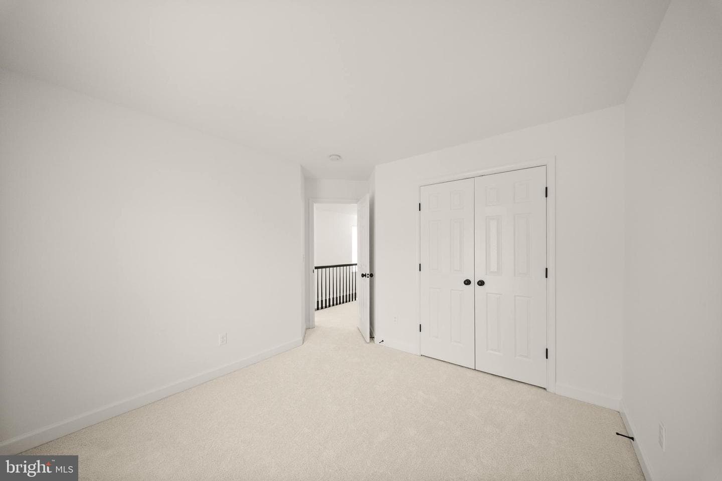 14196 Madrigal Drive photo 38