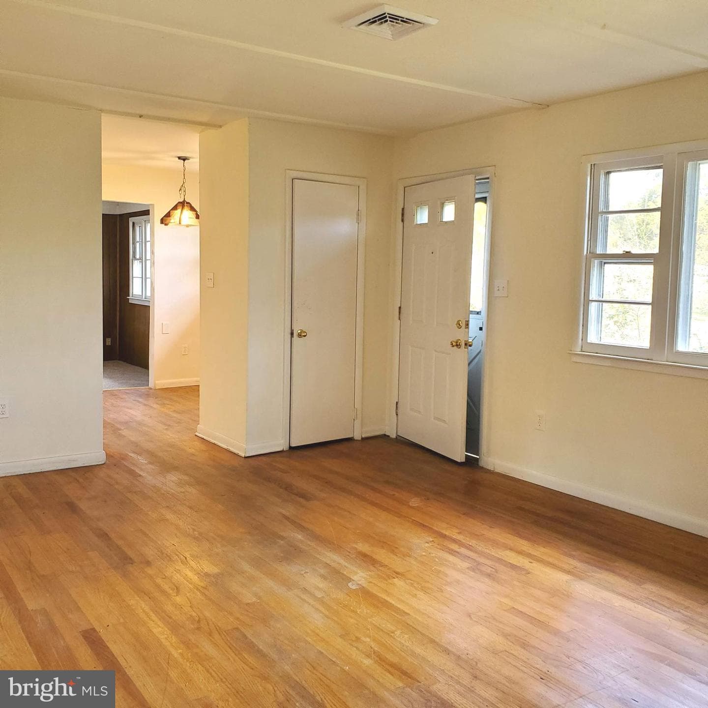8614 Linton Hall Road photo 3