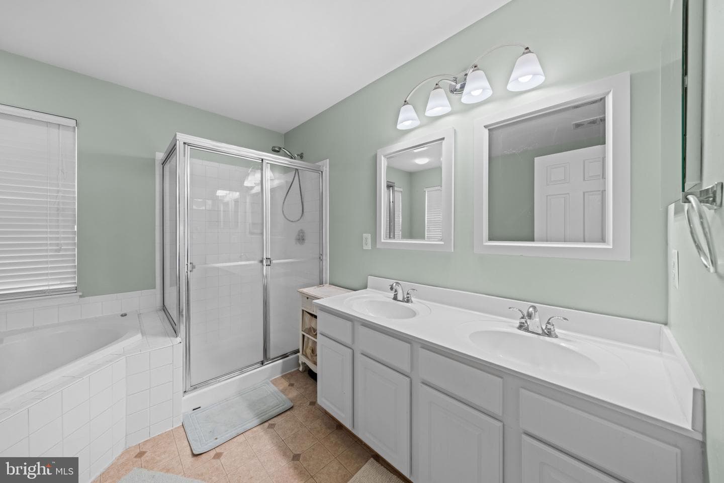 8393 Tenbrook Drive photo 24