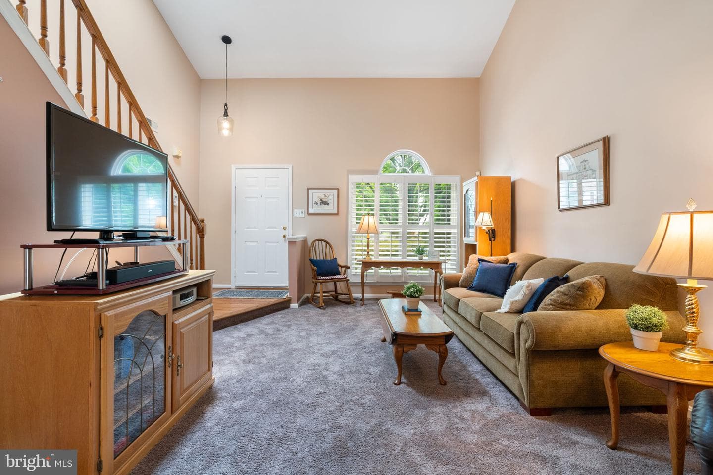 6098 Oust Lane, Woodbridge