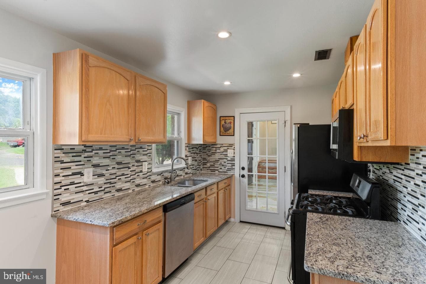 3709 Forestdale Avenue photo 9
