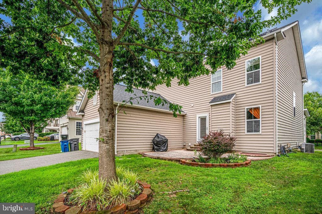 12594 Stone Lined Circle photo 3