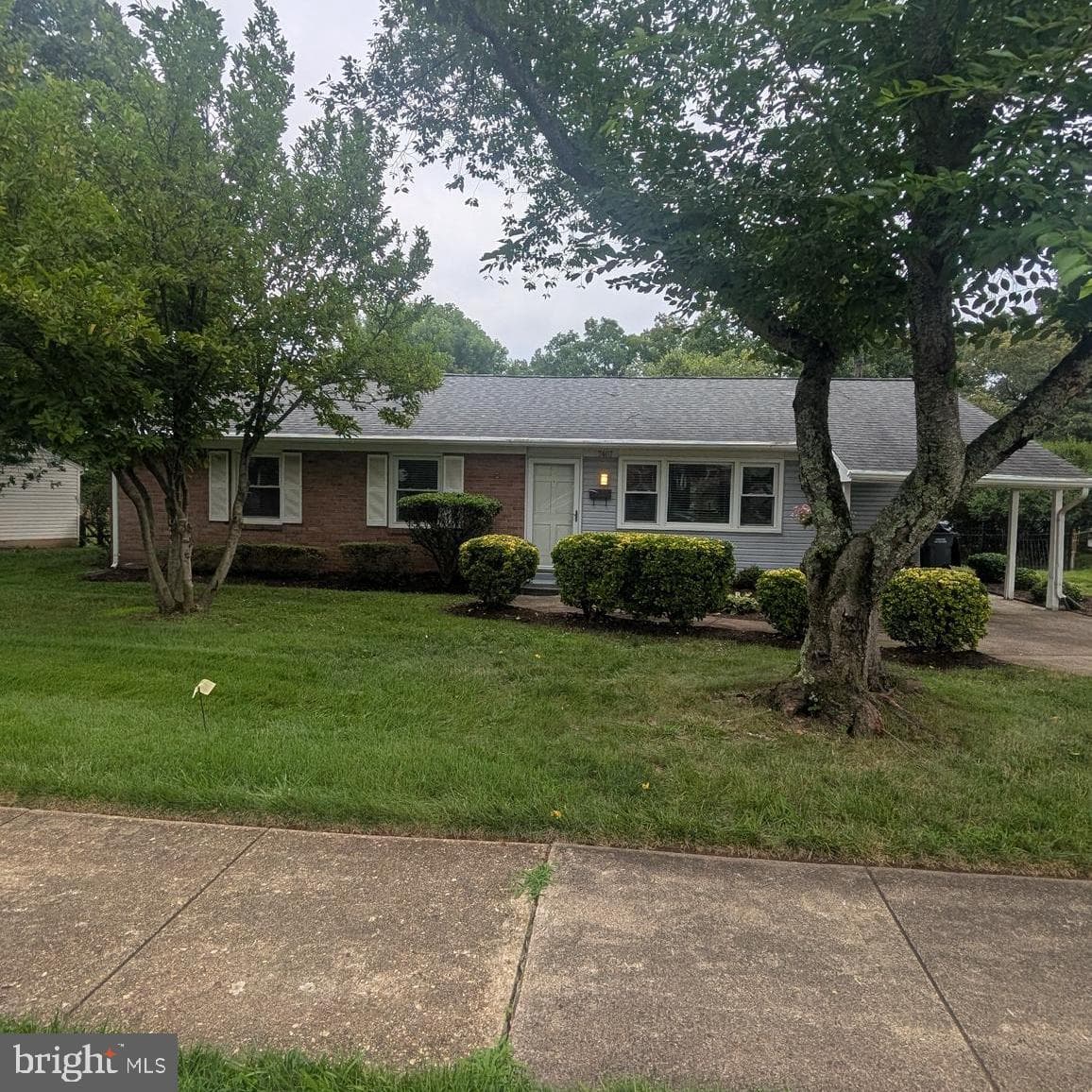 7407 Castle Road, Manassas