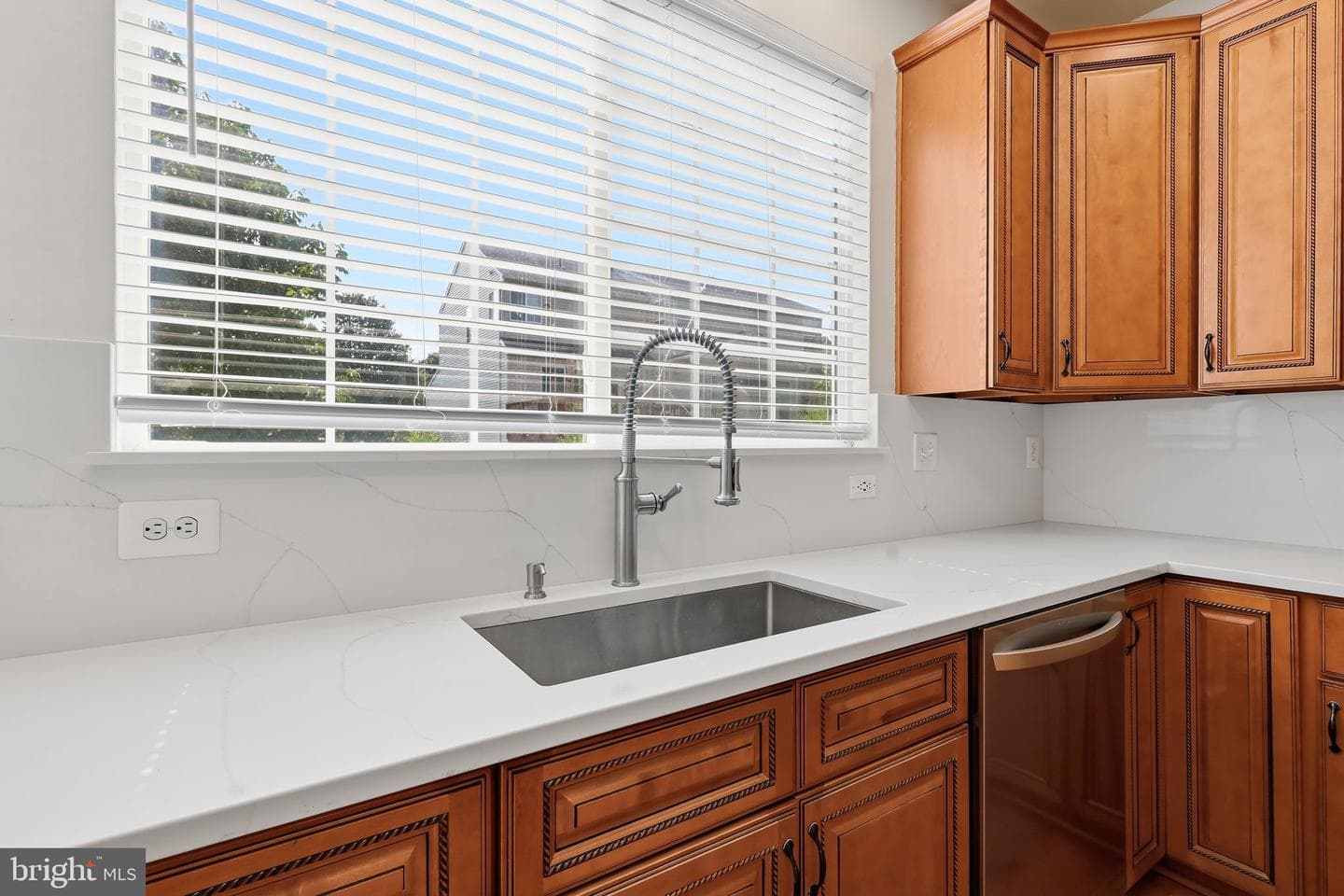 10241 Aqua View Court photo 11