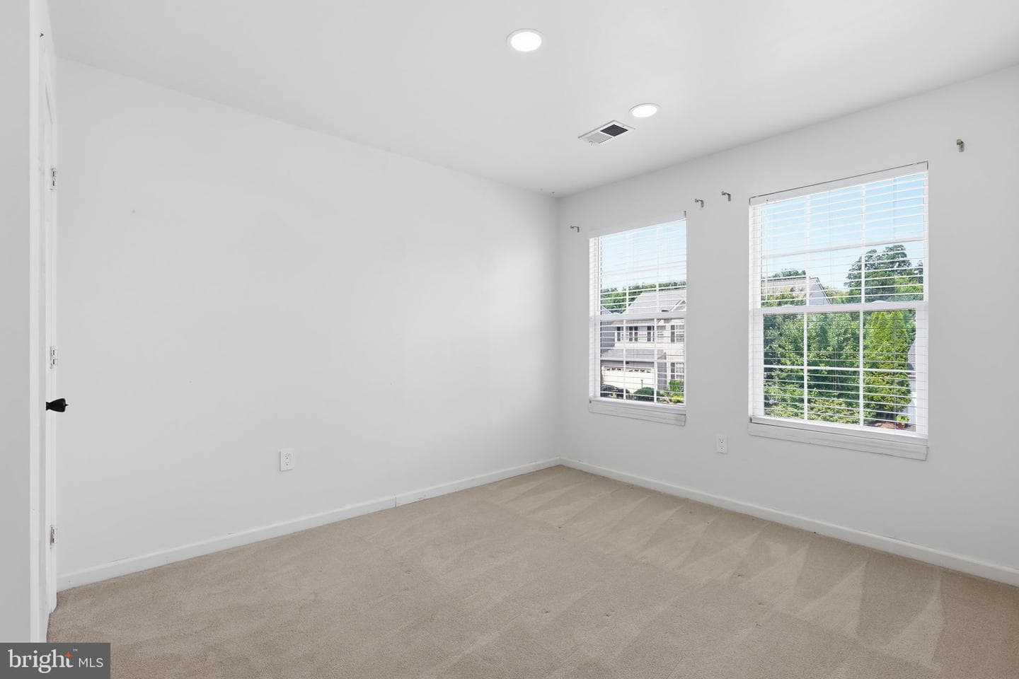 10241 Aqua View Court photo 25