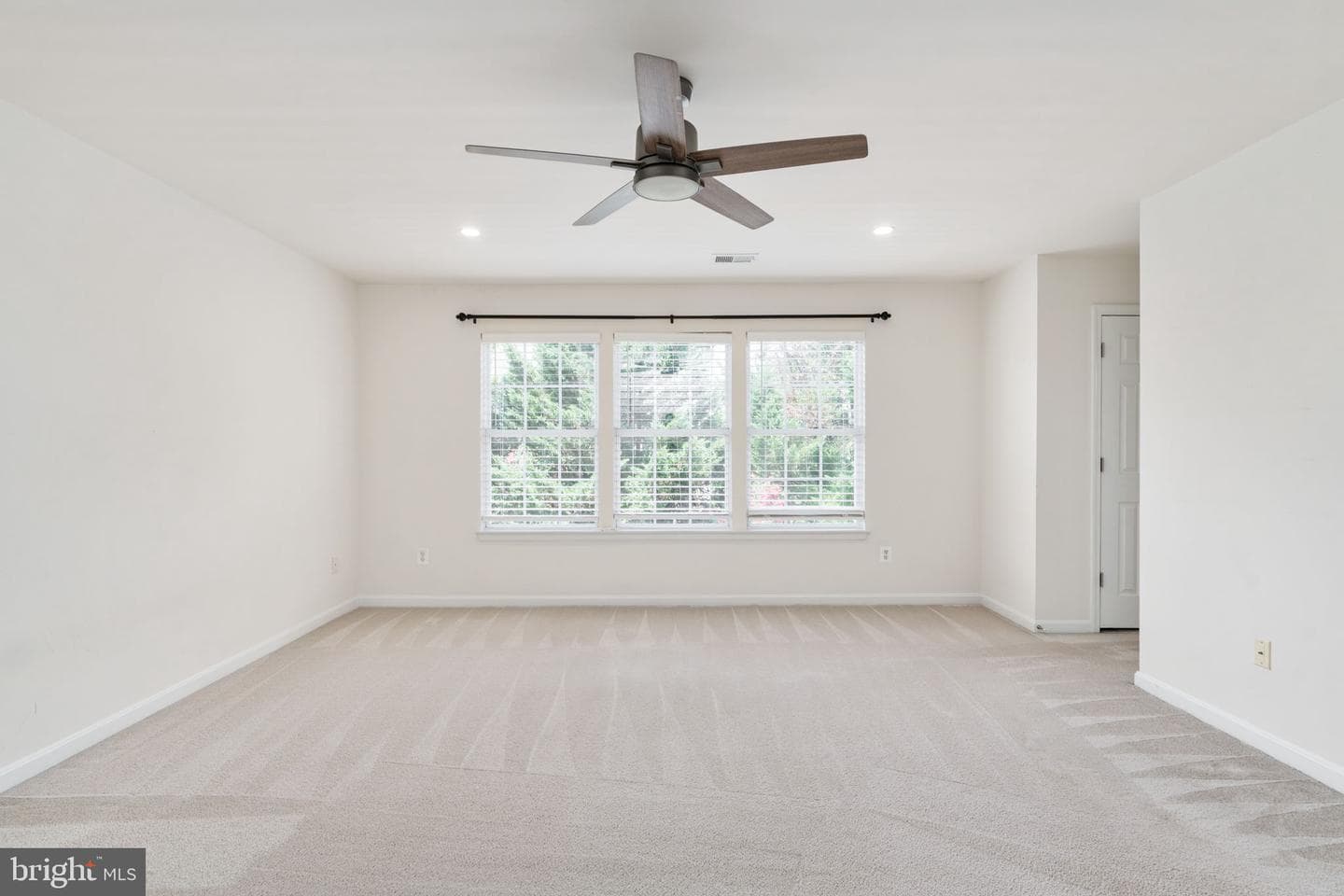 10012 Darnaway Court photo 32