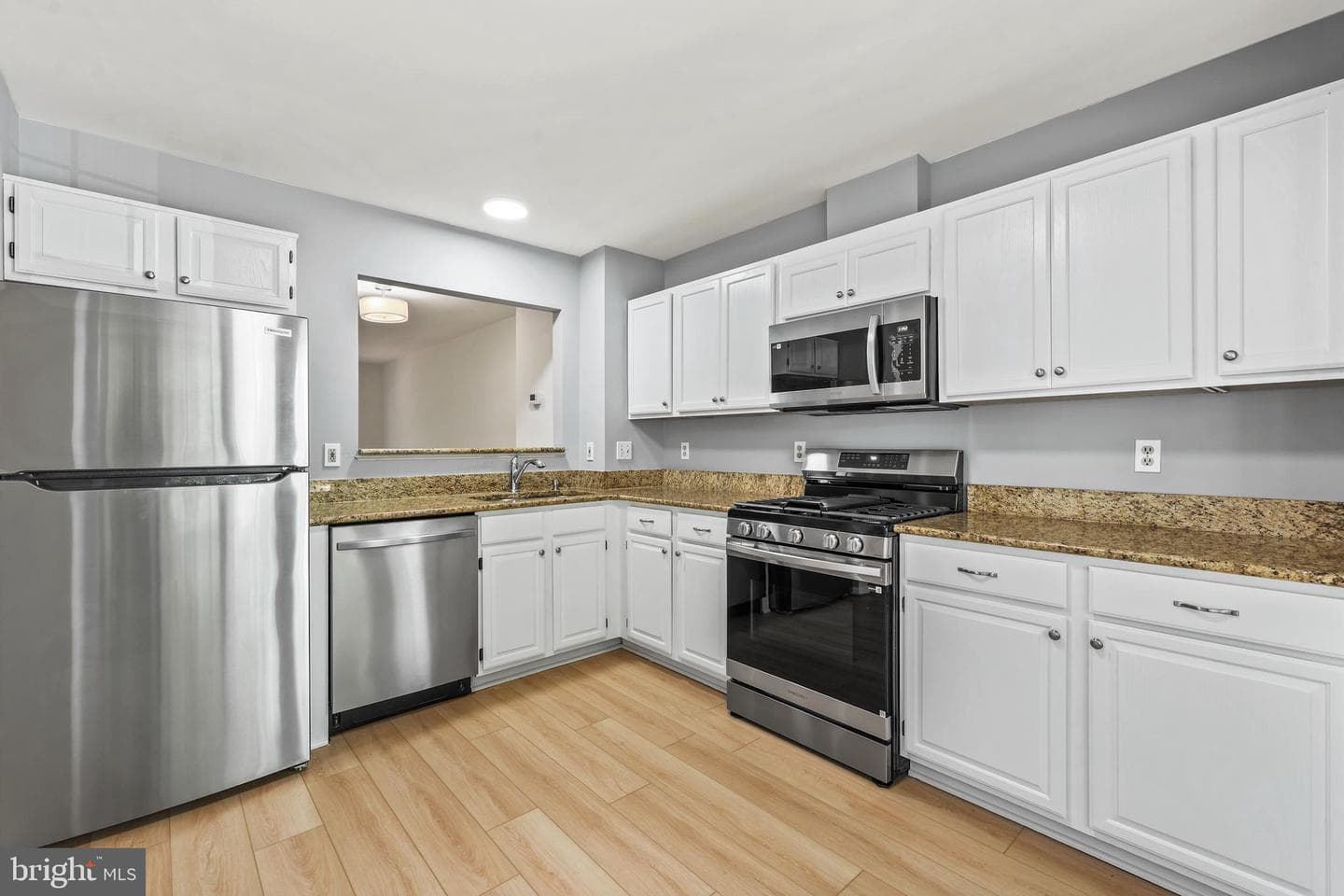 5166 Havering Way photo 6