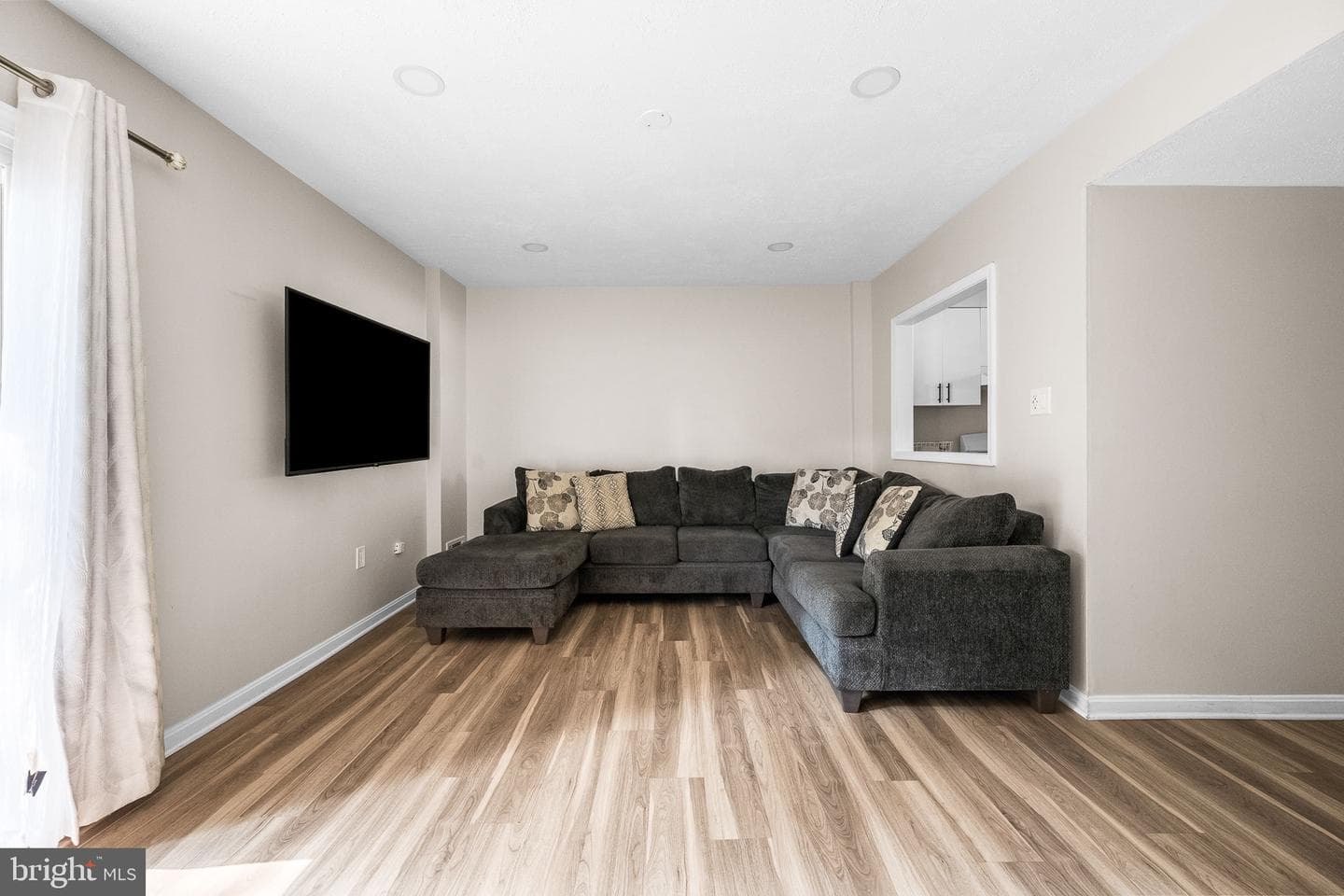 14382 Berkshire Drive photo 9
