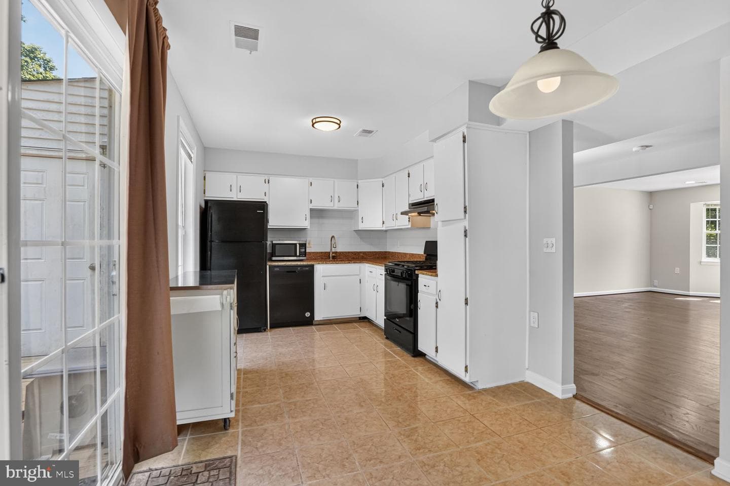 14083 Fallbrook Lane photo 9