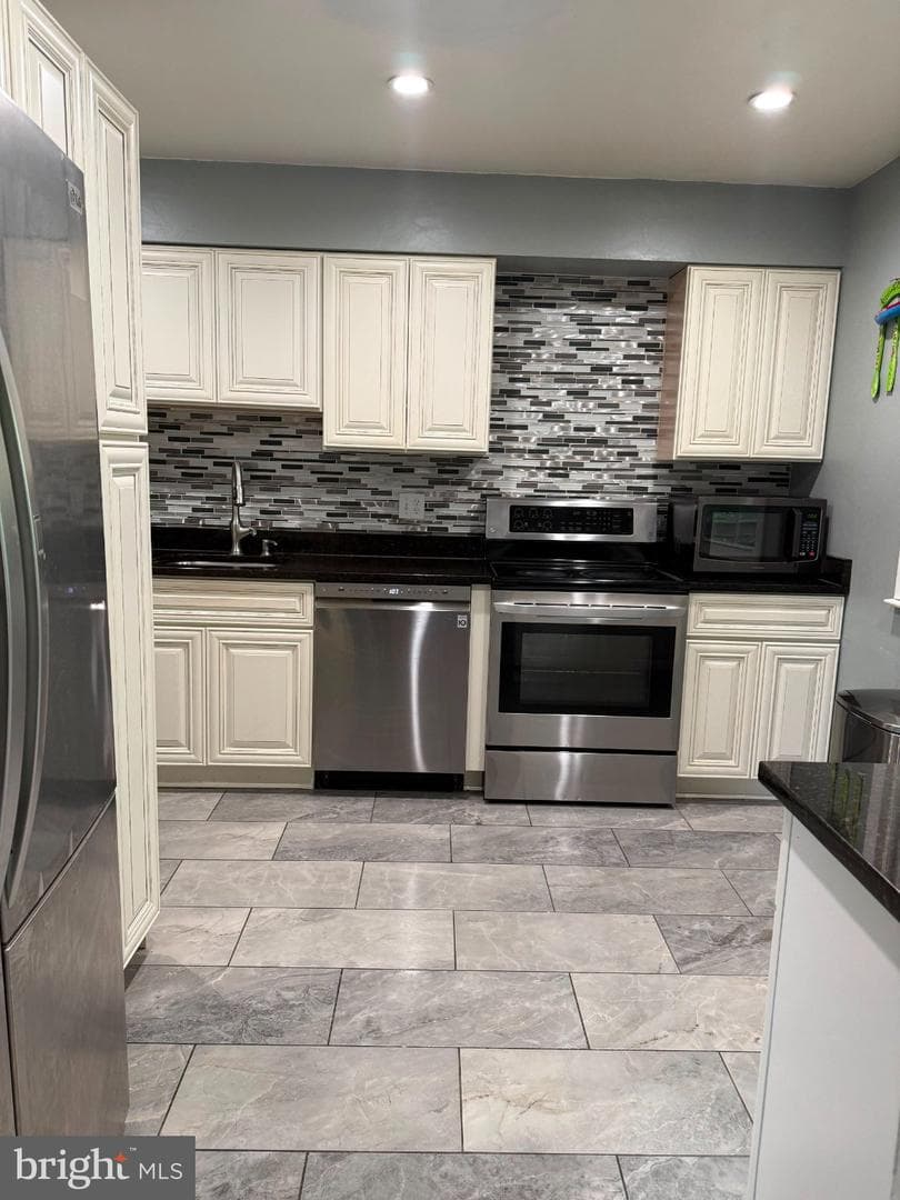 3924 Forge Drive photo 3