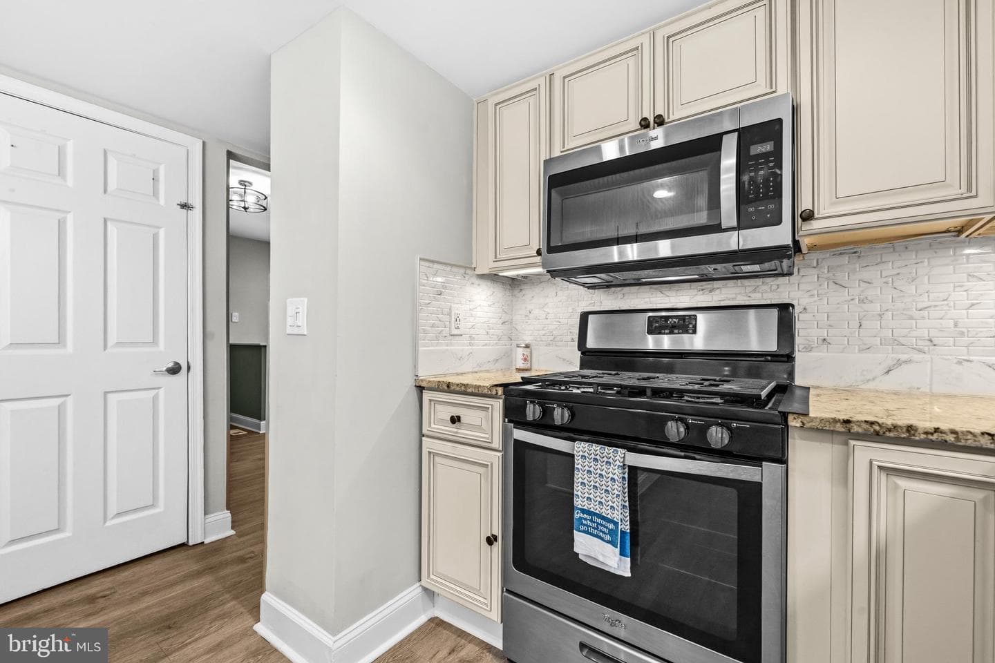 6109 Plainville Lane photo 11