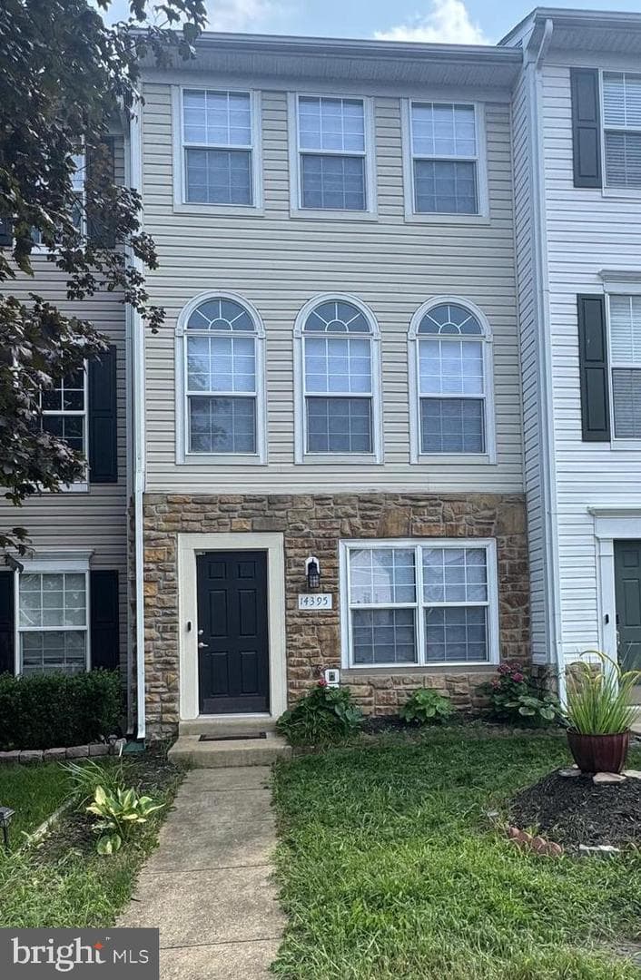 14395 Madrigal Drive, Woodbridge