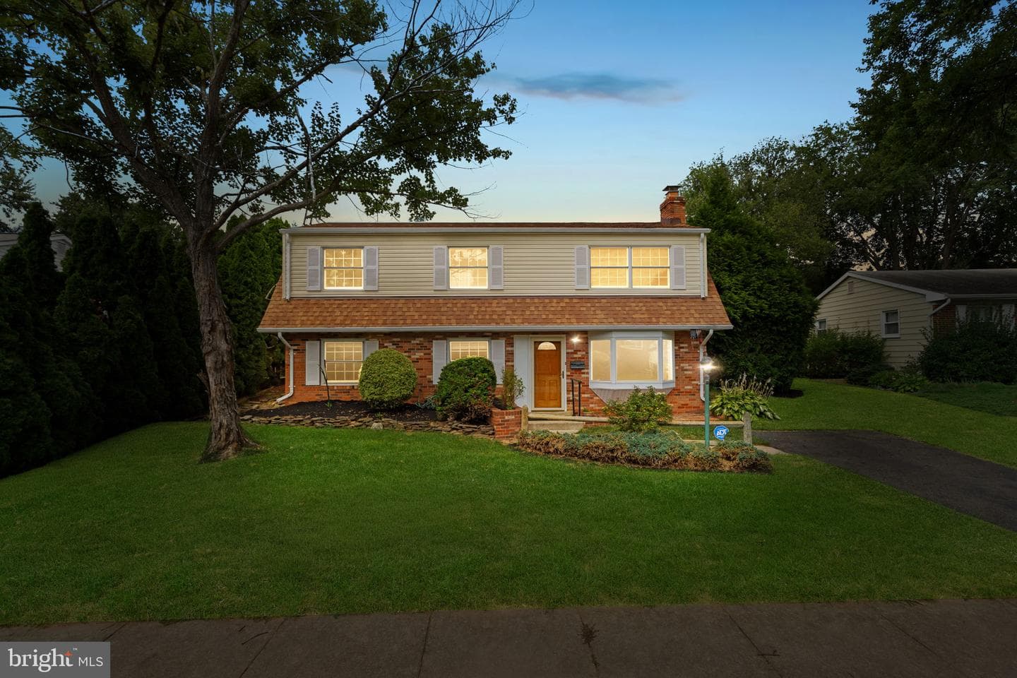 4504 Kingston Road, Woodbridge
