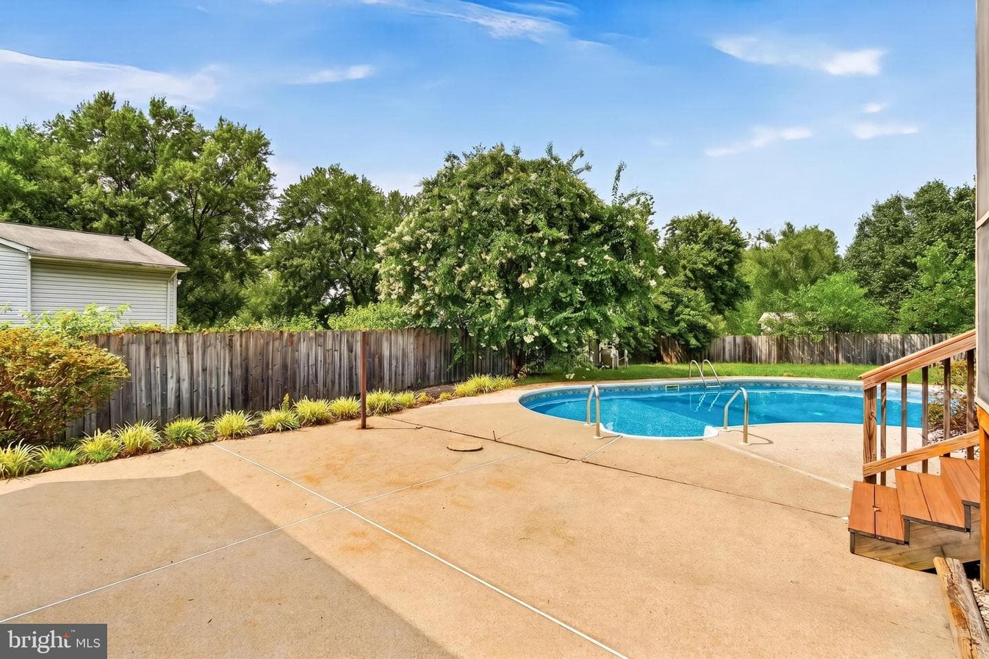 4504 Kingston Road photo 44
