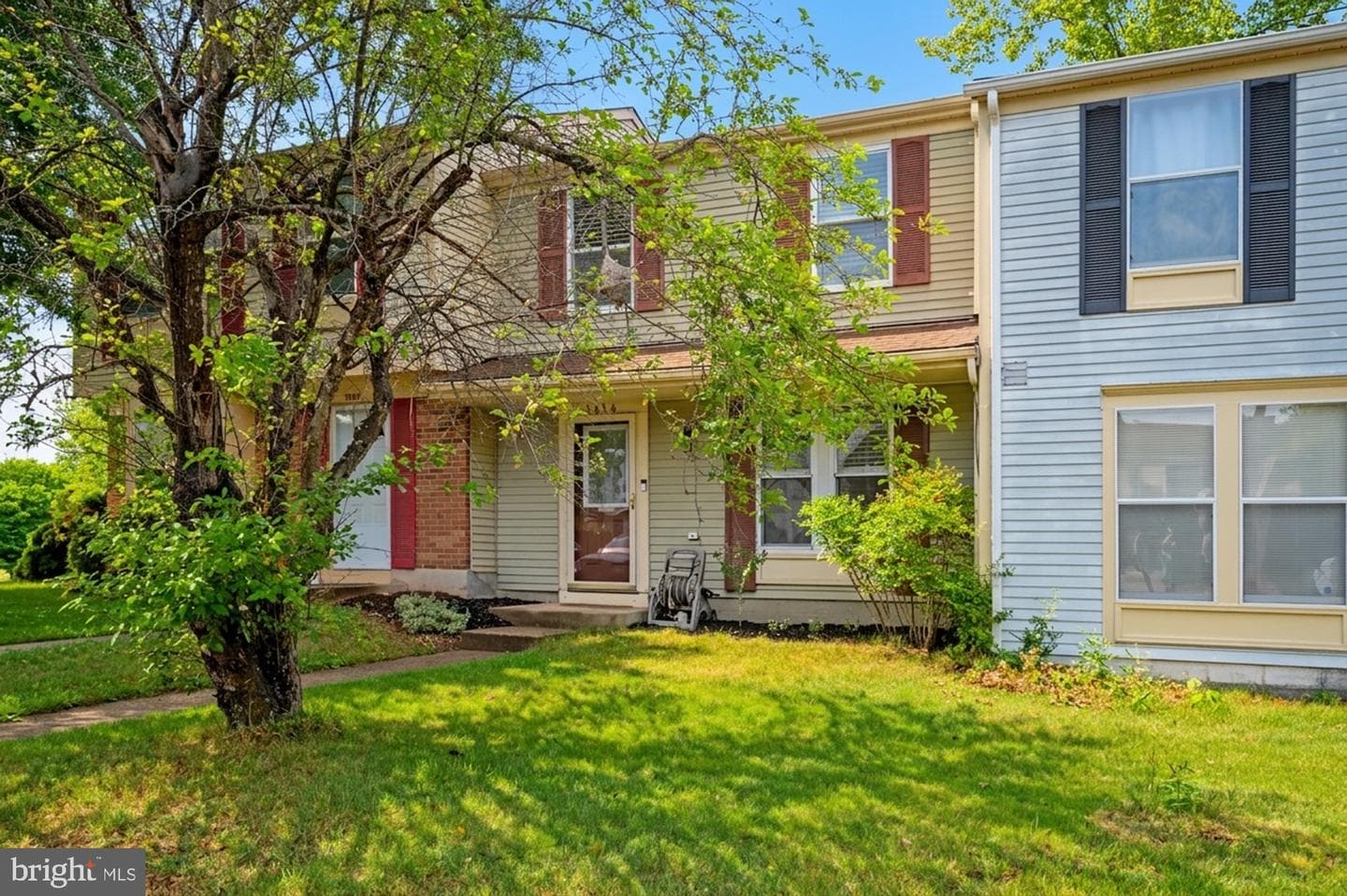 4686 Whitely Court photo 3