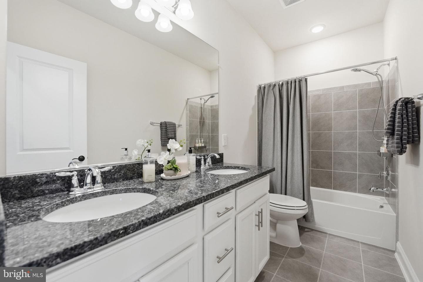 17139 Branched Oak Road photo 32
