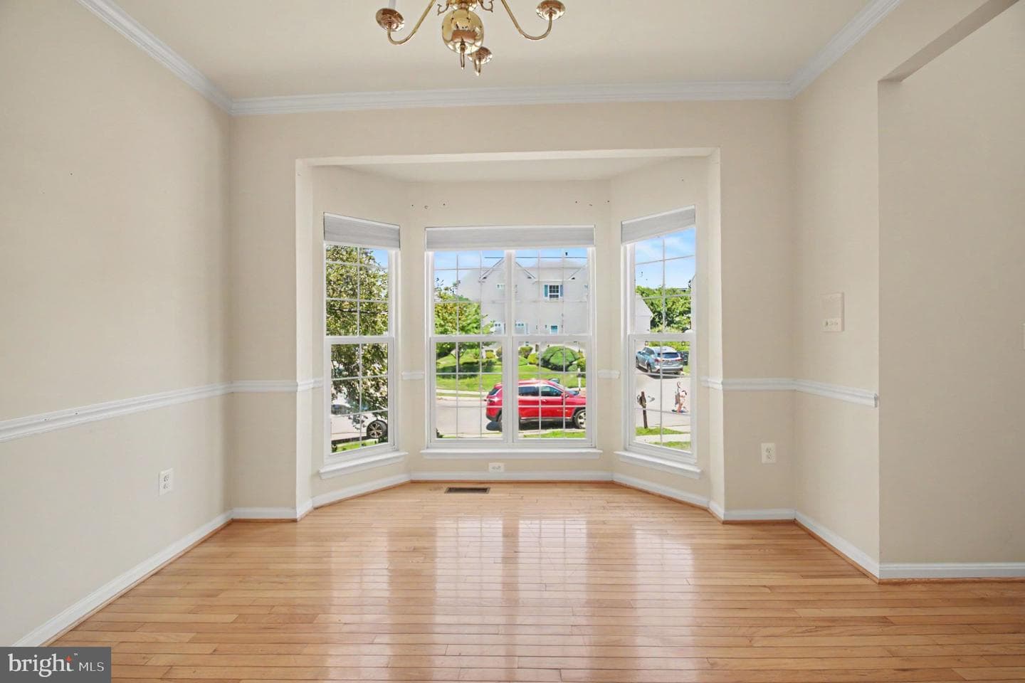 3125 Weeping Cherry Court photo 6