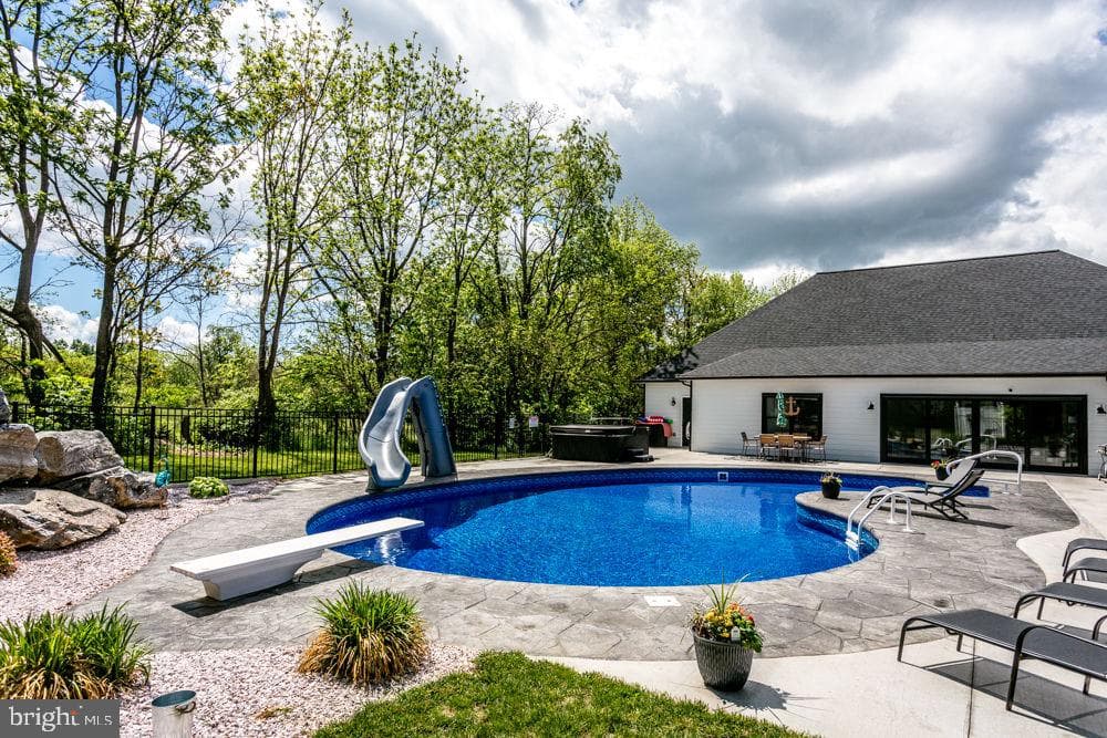 3606 Winsinger Drive photo 32