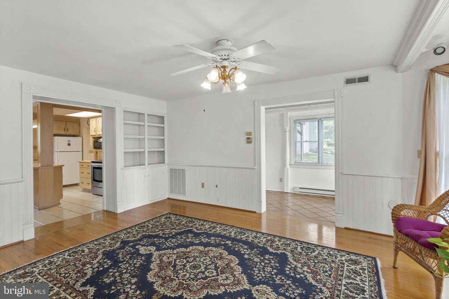 121 S Central Street photo 6