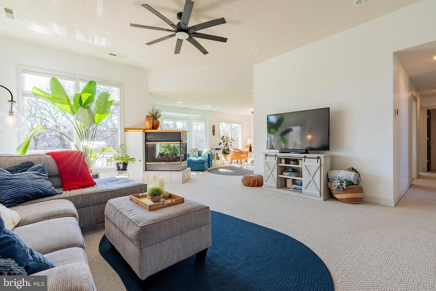 3741 Davis Road photo 2