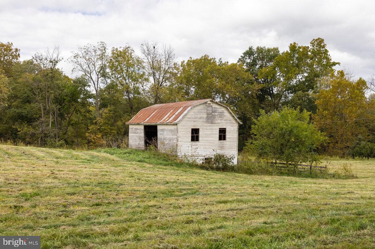 11193 Indian Trail Road photo 4