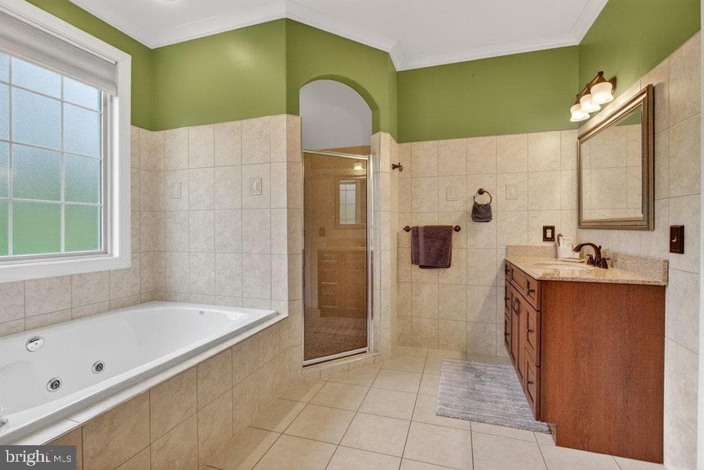 580 Regiment Road photo 29