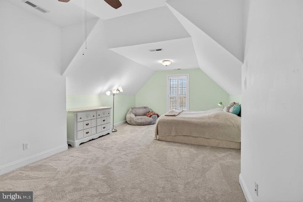 580 Regiment Road photo 47