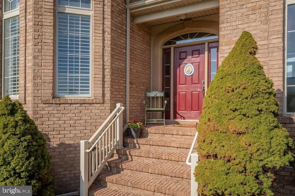 580 Regiment Road photo 65