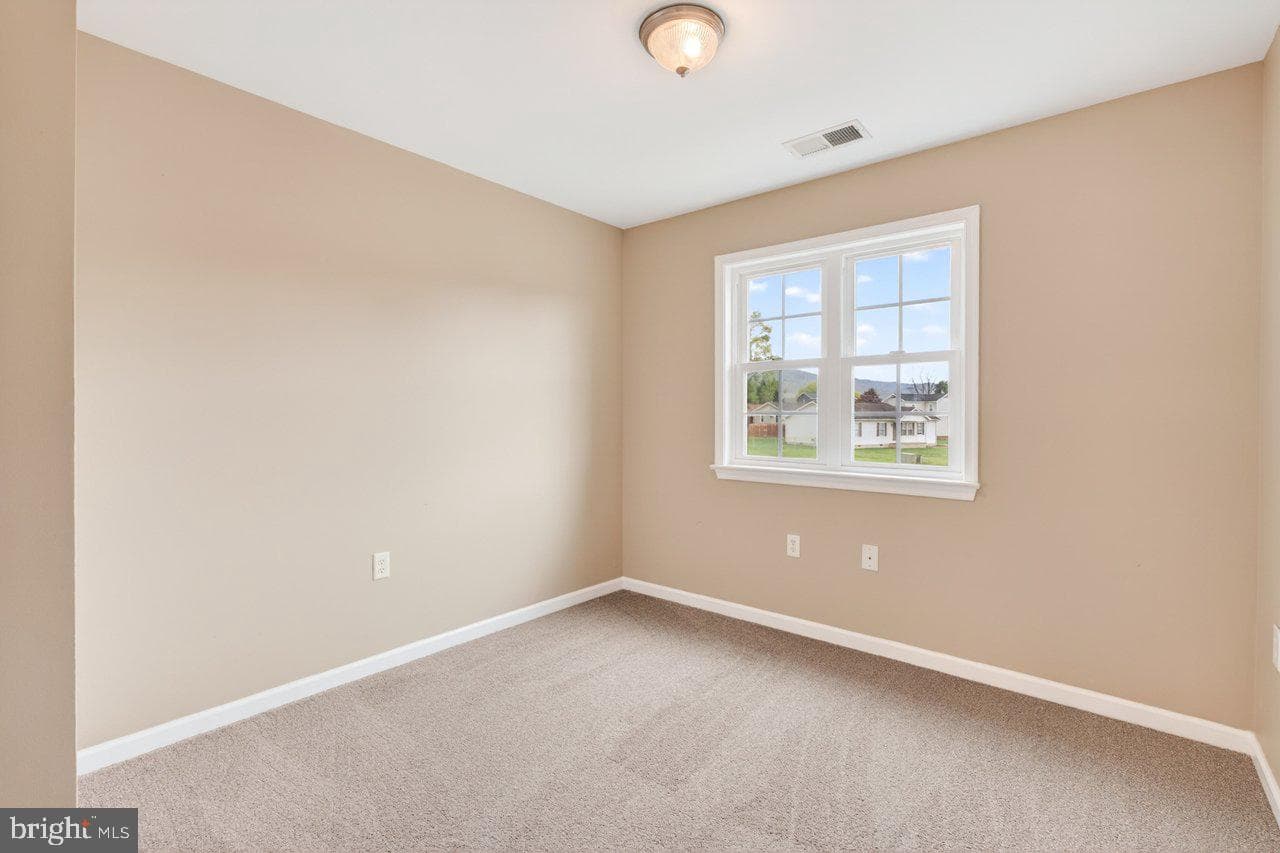206 Willow Oaks Drive photo 10