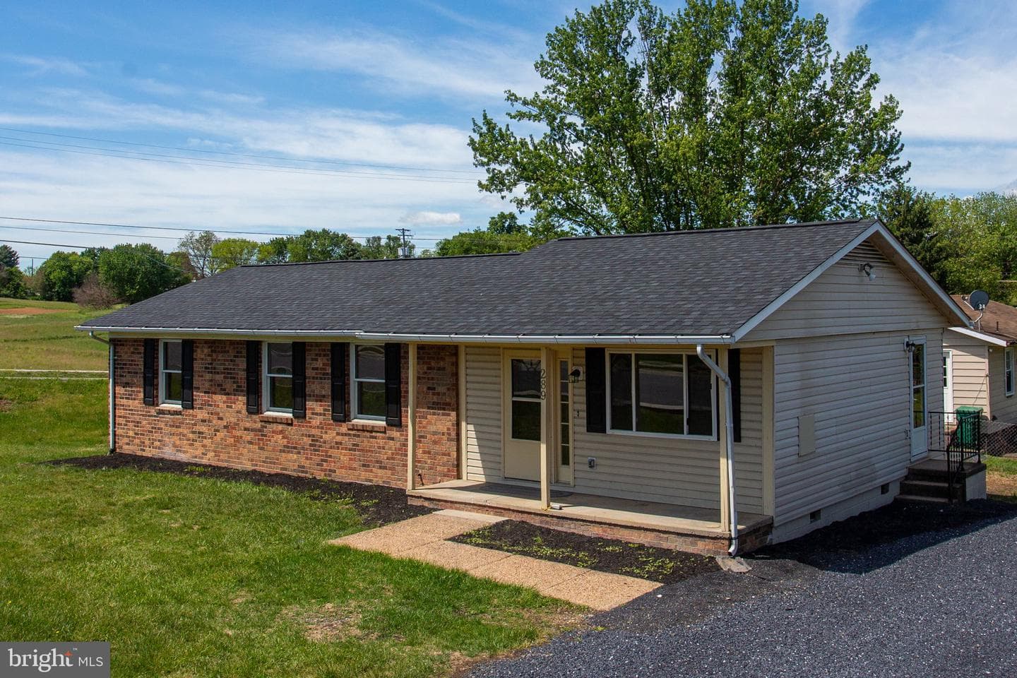 289 Morningside Drive photo 3