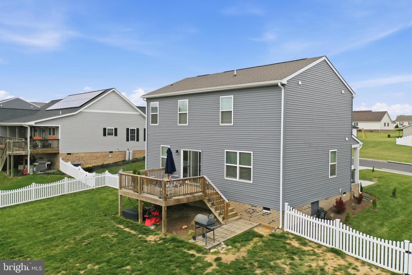 460 Mesa Court photo 3