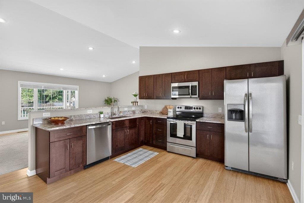357 W Springbrook Road photo 10