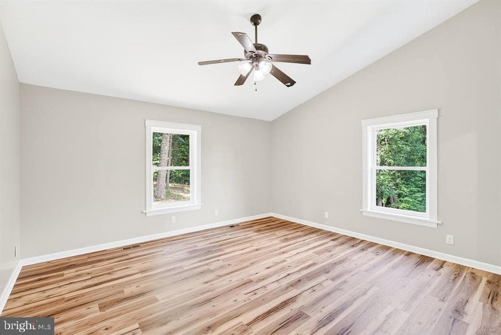 8905 Shade Tree Lane photo 25