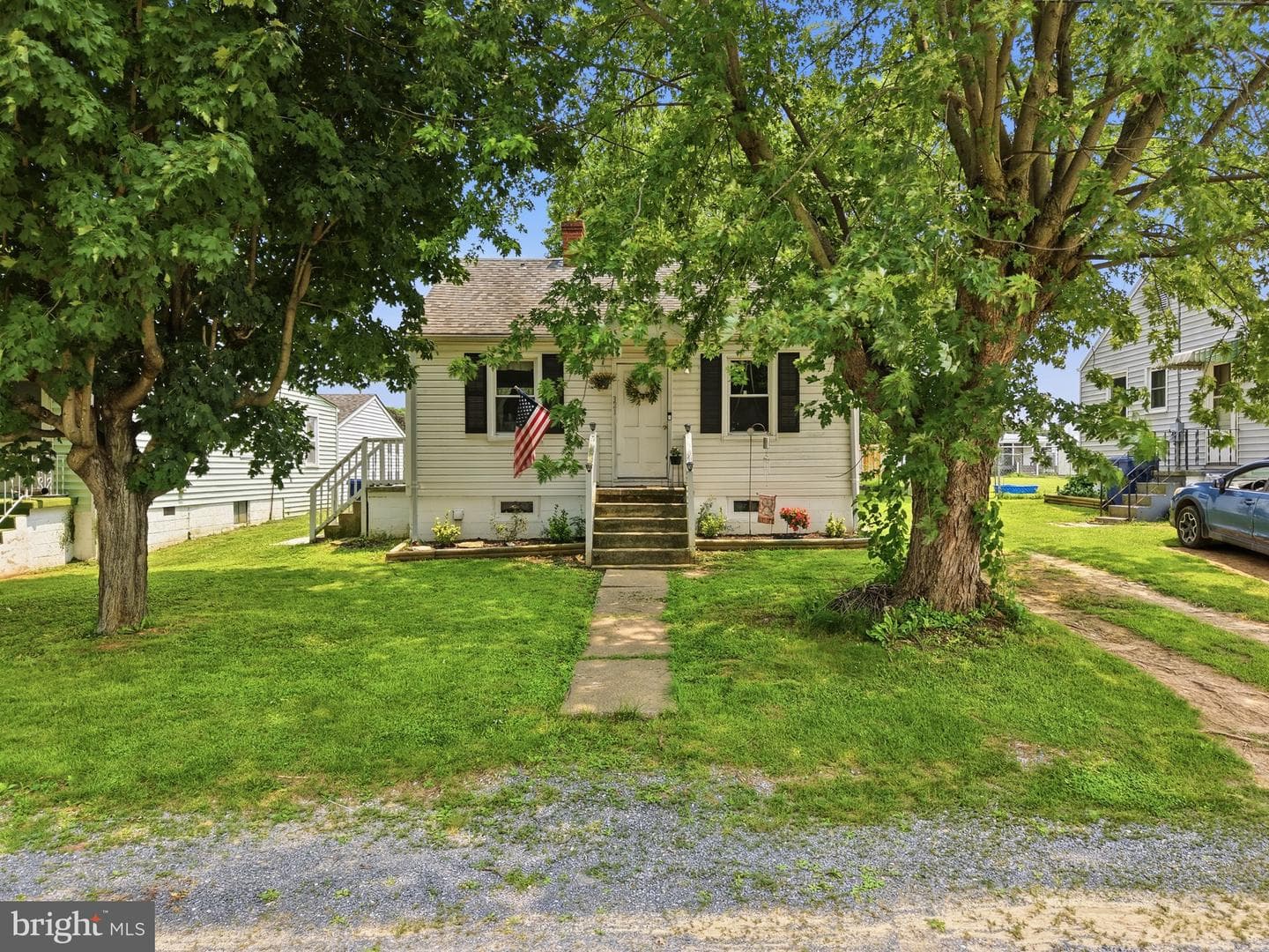 321 2nd Avenue, Timberville