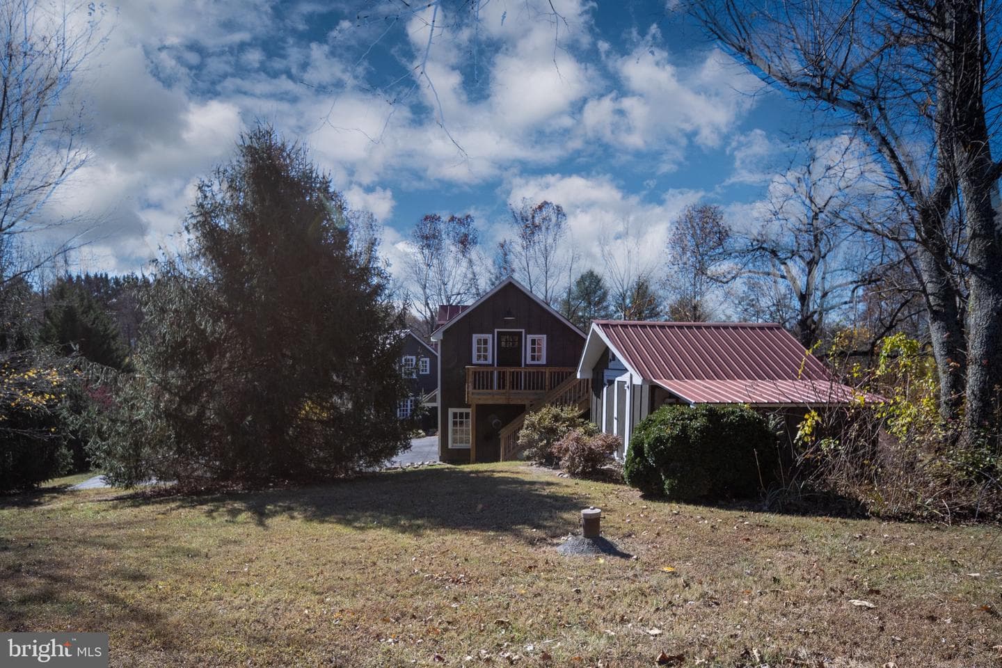 560 Richmond Road photo 124