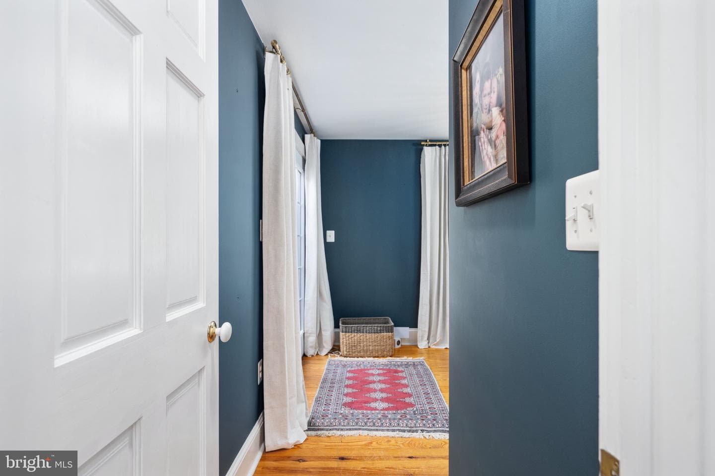 560 Richmond Road photo 38