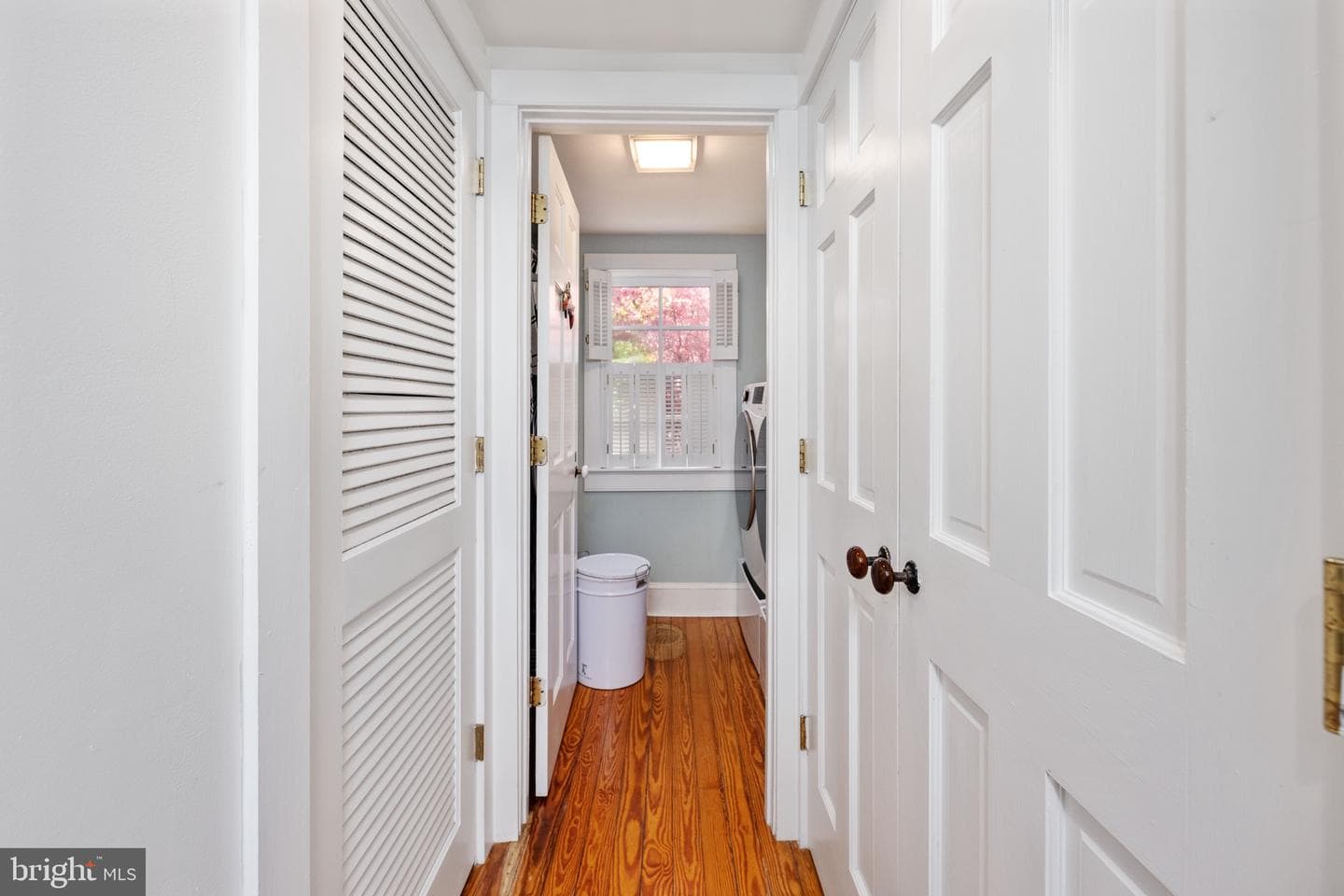 560 Richmond Road photo 43