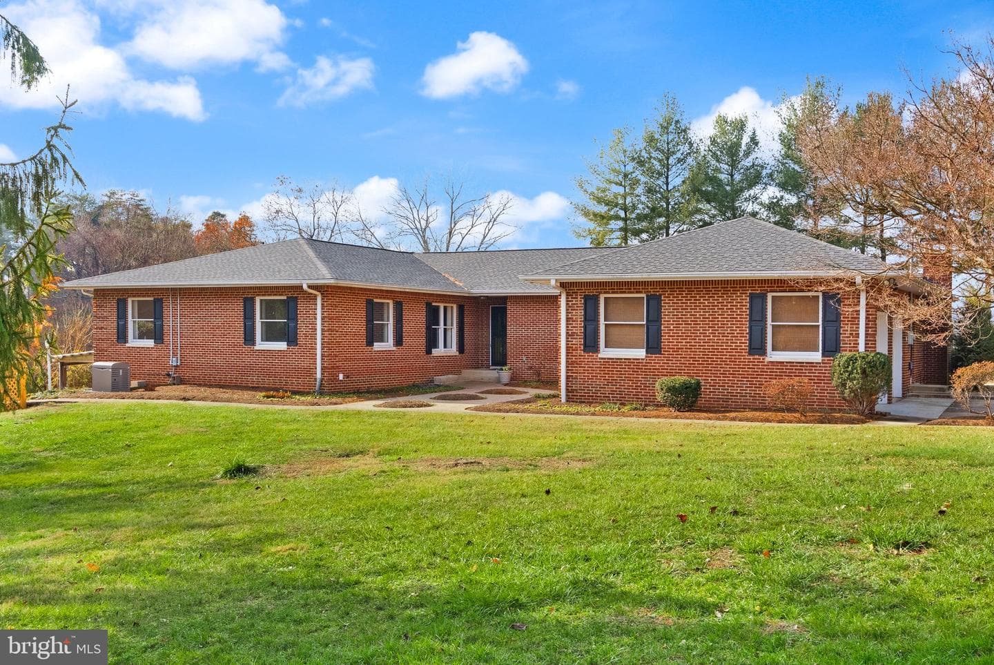 375 Seven Ponds Road photo 5