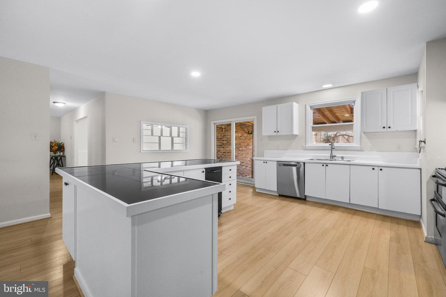 14428 Lee Highway photo 14